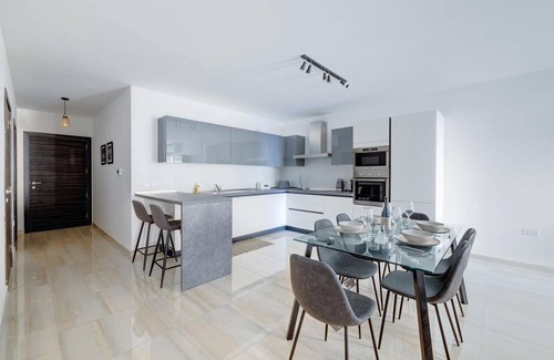 Ta' Xbiex Apartment | 90 m² Apartment ∙ 2 bedrooms ∙ 4 guests