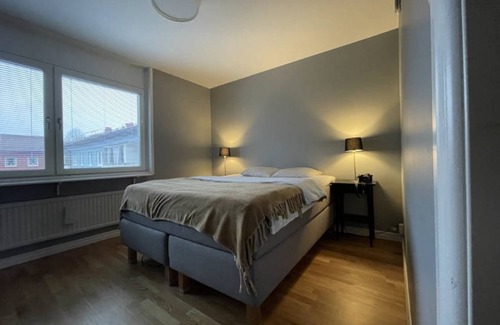 Handen Apartment | 90 m² Apartment ∙ 3 bedrooms ∙ 2 guests