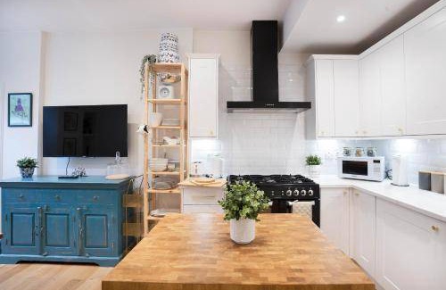 Gifford Apartment | 90 m² Apartment ∙ 3 bedrooms ∙ 5 guests