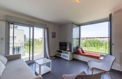 Port Marianne Apartment | 90 m² Apartment ∙ 3 bedrooms ∙ 6 guests
