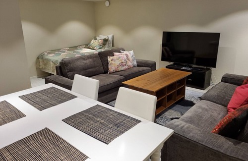Molndal Apartment | 90 m² charming basement apartment near nature and the city