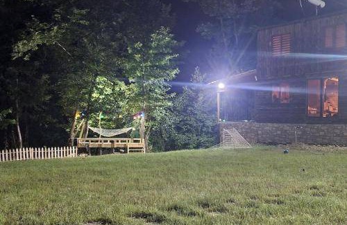 Inegol Ski Chalet | 90 m² Chalet ∙ 1 bedroom ∙ 8 guests