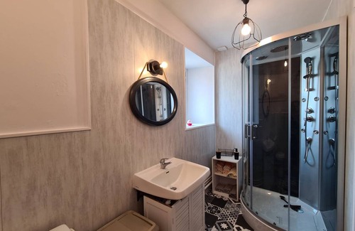 Verneuil-sur-Igneraie Cottage | 90 m² Cabin ∙ 2 bedrooms ∙ 5 guests
