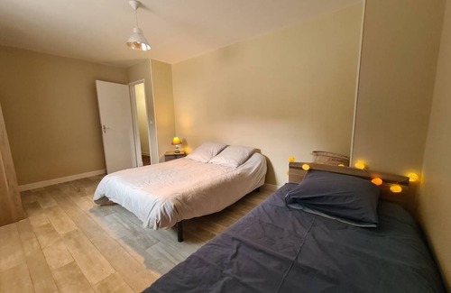 Verneuil-sur-Igneraie Cottage | 90 m² Cabin ∙ 2 bedrooms ∙ 5 guests