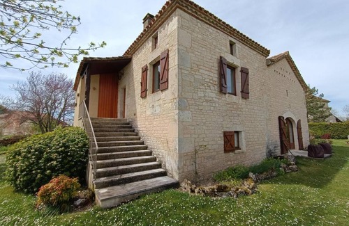 Lalbenque House | 90 m² Gîte ∙ 2 bedrooms ∙ 3 guests