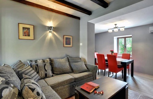 Liznjan House | 90 m² House ∙ 2 bedrooms ∙ 5 guests