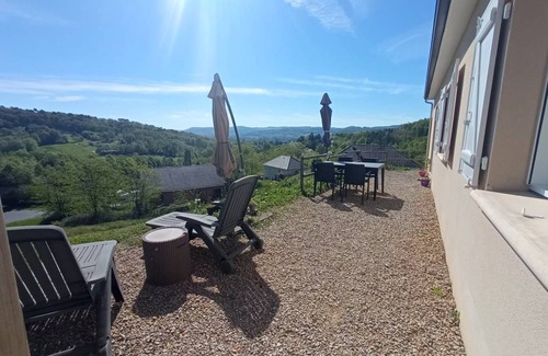 Cublac House | 90 m² House ∙ 2 bedrooms ∙ 4 guests