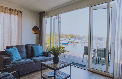 Municipality of Uitgeest House | 90 m² House ∙ 3 bedrooms ∙ 6 guests