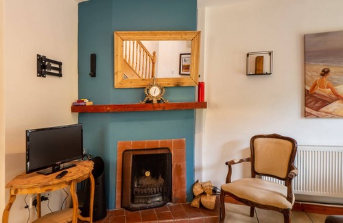 Clifden House | 90 m² House ∙ 3 bedrooms ∙ 5 guests