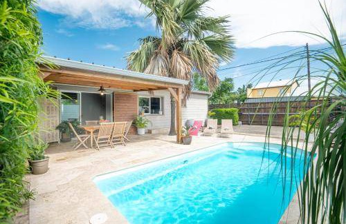 Etang Sale Les Bains Villa | 90 m² Villa ∙ 3 bedrooms ∙ 8 guests