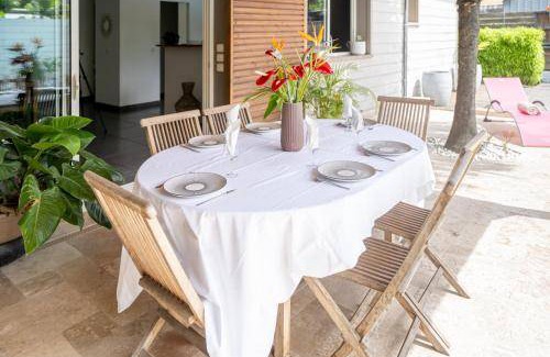 Etang Sale Les Bains Villa | 90 m² Villa ∙ 3 bedrooms ∙ 8 guests
