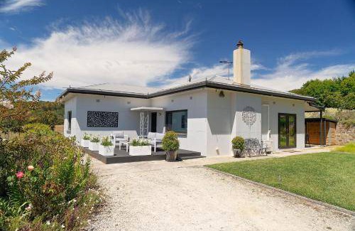 Crafers Villa | 90 m² Villa ∙ 2 bedrooms ∙ 4 guests
