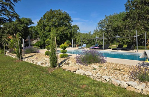 Limeyrat Villa | 90 m² Villa ∙ 3 bedrooms ∙ 6 guests