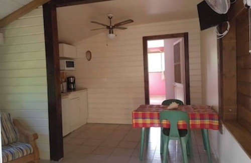 Sainte-Rose House | 900m from the beach, the Bagatelle gites * 2/4 pers, swimming pool and SPA