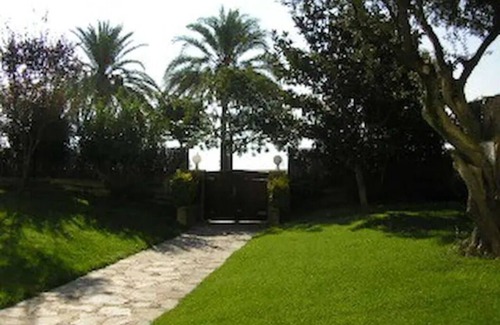 Sant Vicenc de Montalt Apartment | 90m2 Beachfront Appartment