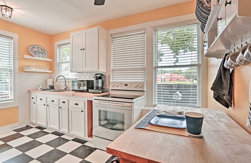 Broadmoor Cottage | 92 m² Cottage ∙ 2 bedrooms ∙ 4 guests
