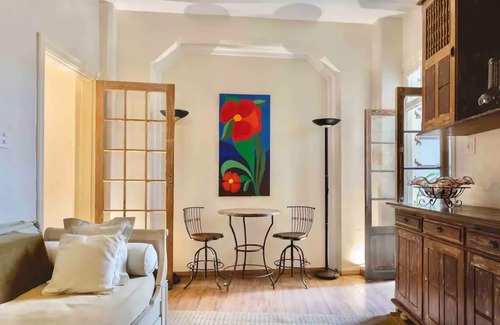 Vila Buarque Apartment | 92 m2 of Charm and Coziness! Airy and with Solarium