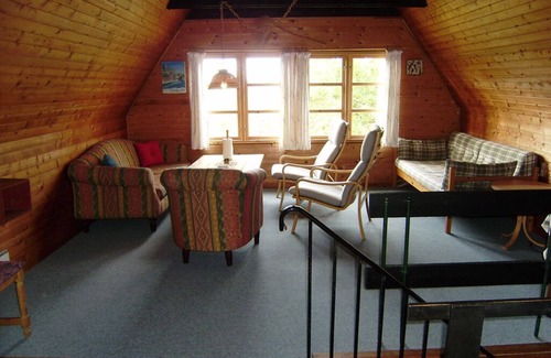 Ronbjerg House | 92 m2 summer house situated on 47.000 m2 nature/forest land. Free Wi-fi.