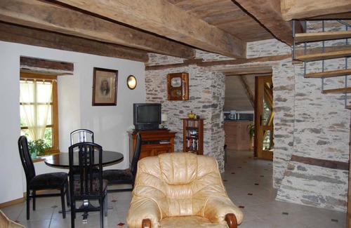 Serenac House | 93 m² Gîte ∙ 3 bedrooms ∙ 6 guests