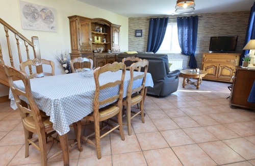 Criquetot-lʼEsneval House | 93 m² House ∙ 3 bedrooms ∙ 6 guests