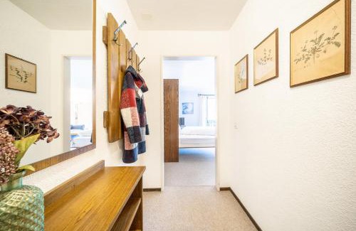 Vulpera Apartment | 9303 Gemuetliches, zweckmaessig eingerichtetes Studio mit Balkon und Golfplatzblick