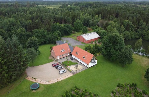 Sønder Felding Apartment | 95 m² Apartment ∙ 2 bedrooms ∙ 6 guests