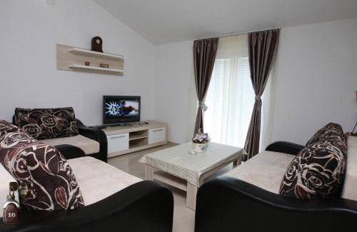 Becici Apartment | 95 m² Apartment ∙ 2 bedrooms ∙ 6 guests