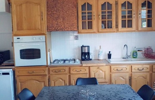 Embrun Apartment | 95 m² apartment on the second floor of a villa.