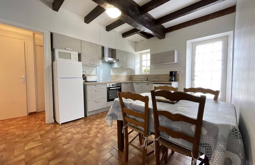 Arbonne House | 95 m² Gîte ∙ 2 bedrooms ∙ 5 guests