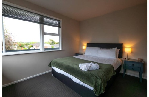 Pakuranga Heights House | 95 m² House ∙ 3 bedrooms ∙ 6 guests
