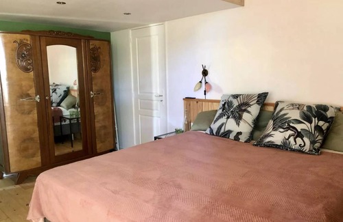Lapenne House | 95 m² House ∙ 3 bedrooms ∙ 6 guests