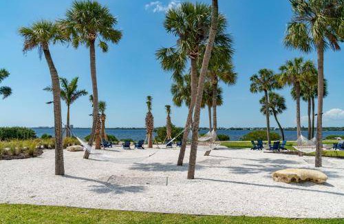 River Pointe Apartment | 96 m² Apartment ∙ 2 bedrooms ∙ 4 guests