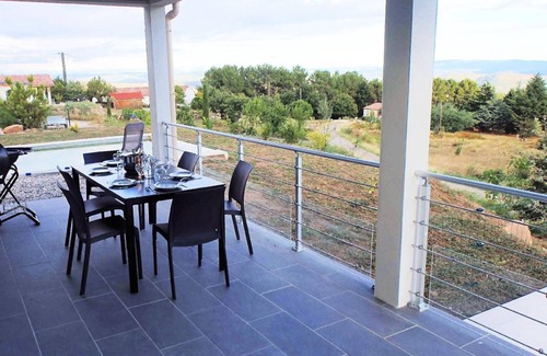 Tauriers House | 96 m² House ∙ 3 bedrooms ∙ 6 guests
