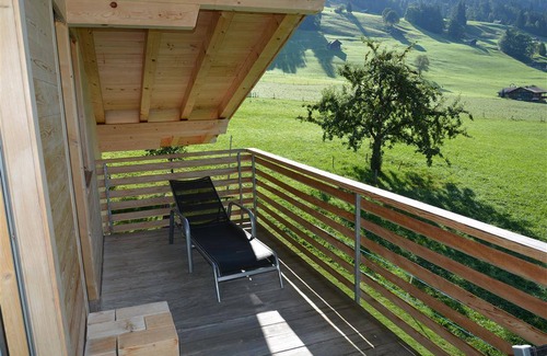 Zweisimmen Apartment | 97 m² Apartment ∙ 2 bedrooms ∙ 4 guests
