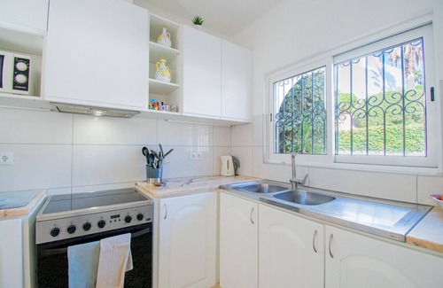 Areias Dos Moinhos Ski Chalet | 99 ADM Casa Mendes Fabulous townhouse with shared pool