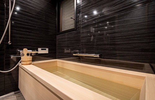 Karasuma Apartment | 99 sqm Sanjodori 1 group reserved Adult hideaway / Kyoto Kyōto