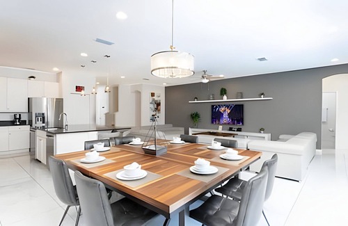 Kissimmee House | 9BR/9.5BA - 20 guests Luxury Villa Sonoma Resort