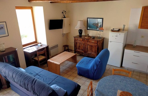 Pleneuf-Val-Andre House | A 10-minute walk from the beach and shops. Charming renovated cottage!