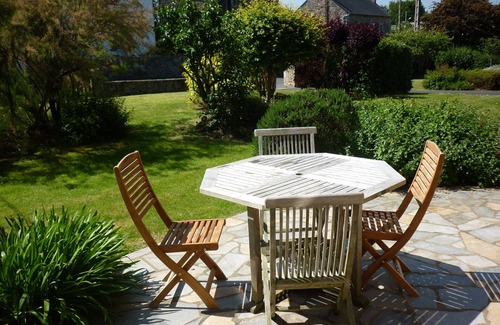 Pleneuf-Val-Andre House | A 10-minute walk from the beach and shops. Charming renovated cottage!