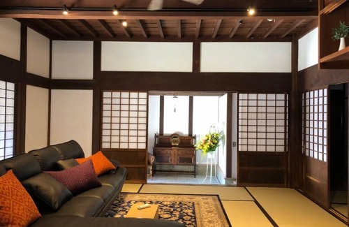 Chonan House | A 100-year-old folk house has been completely renewed, and you can enjoy living in a satoyama in just one hour from the Tokyo metropolitan area via the Aqua- Line/Ken-O Expressway.