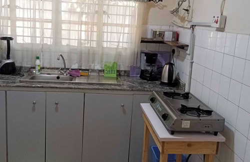 Mushin Cabin | A 2-minute drive from the SPAR market.nFriendly and calm environment