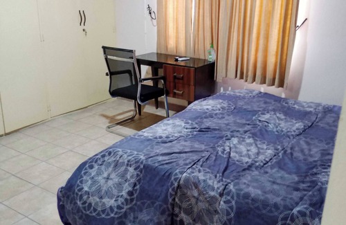 Mushin Cabin | A 2-minute drive from the SPAR market.nFriendly and calm environment