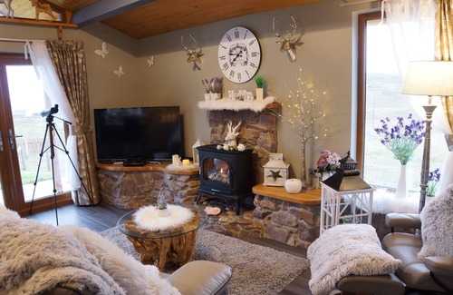 Clachtoll House | A 2 minute walk to a lovely quiet beach