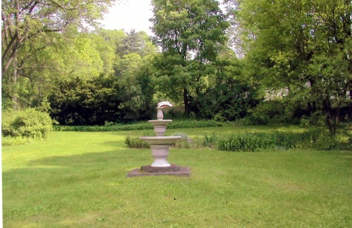 Old Chatham Cottage | A 200 year old center hall colonial between the Berkshires and the Hudson River