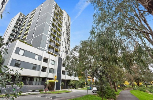 Parkville Apartment | A 2BR Apt in Parkville Near the Melbourne Zoo