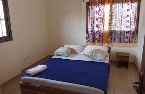 Lome Apartment | A 3 min de Laéroport, apt de 2ch : Confort et Modernité