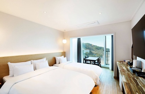 Eulwang-ri Hotel | A 3-star hotel close to Incheon Airport with a warm and friendly atmosphere