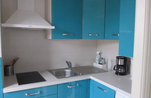 Jean-Medecin Apartment | A 35-sq.m studio with a terrace, a 30-sq.m garden on the top floor: calm and bri