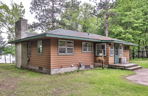 St Germain Cottage | A 5 bedroom vacation home directly on the lake shore