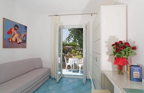 Forio Bed & Breakfast | A 5-minute walk to the sea and the famous Poseidon Gardens.